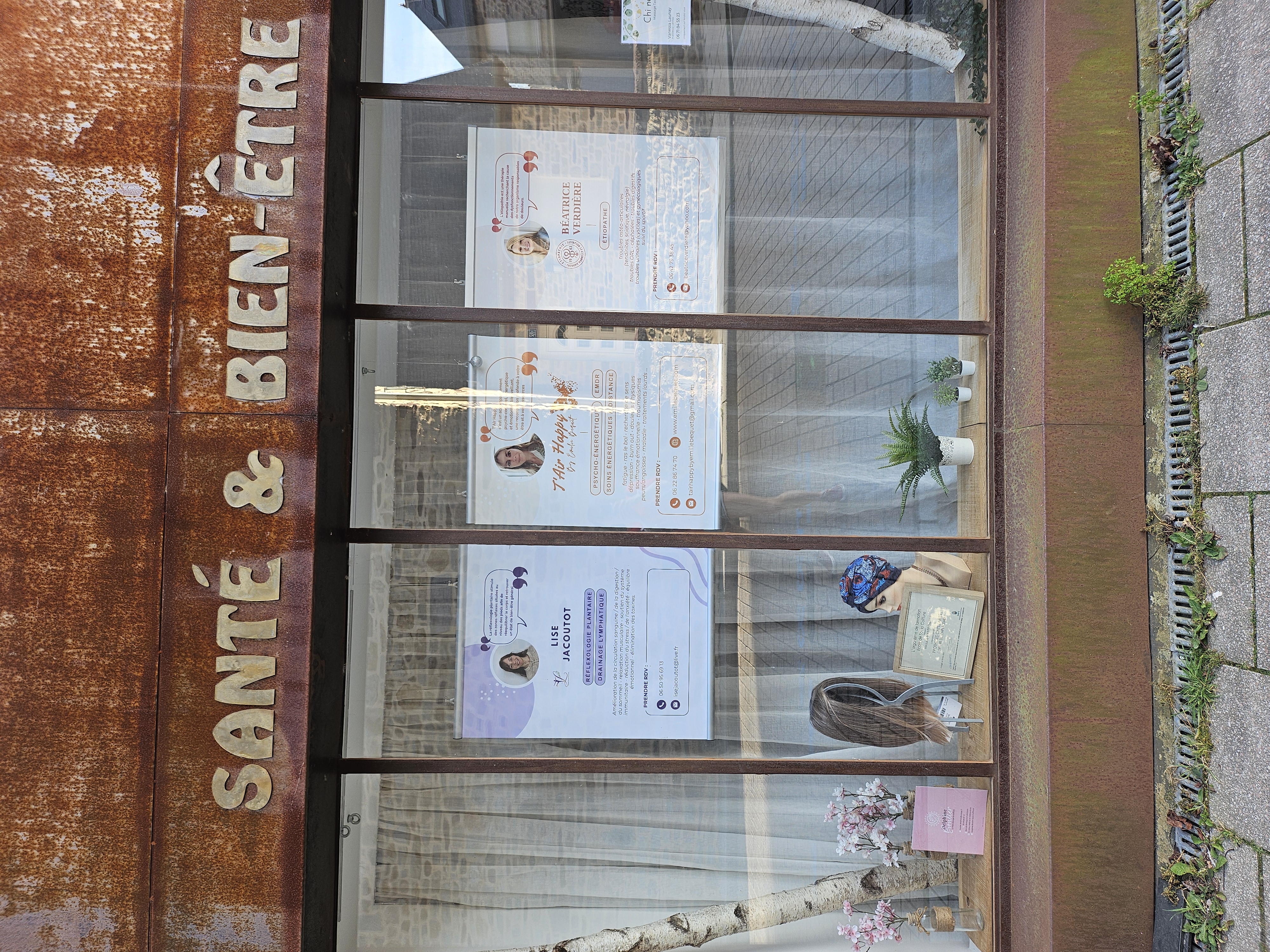 Photo numéro 1 de la galerie de Lise Jacoutot : . Prendre RDV