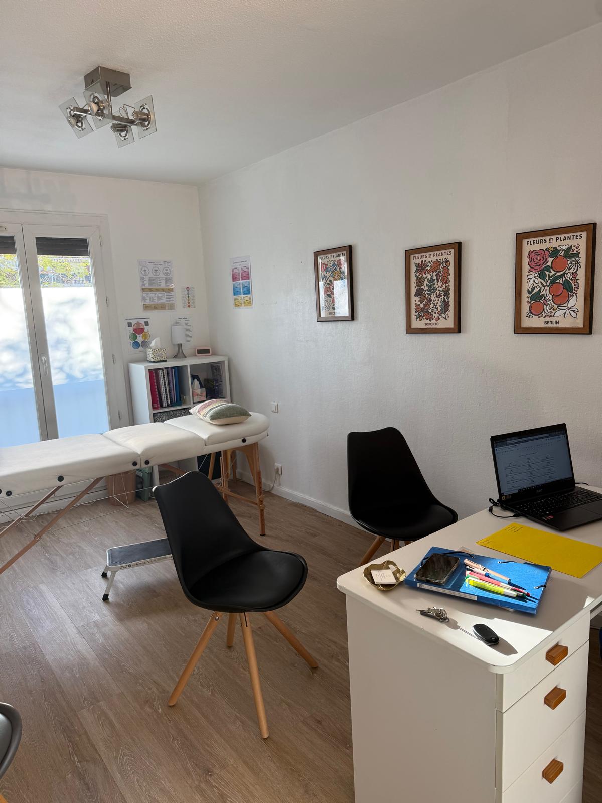 Photo numéro 2 de la galerie de Karen Barthe : Naturopathe à Perpignan. Prendre RDV
