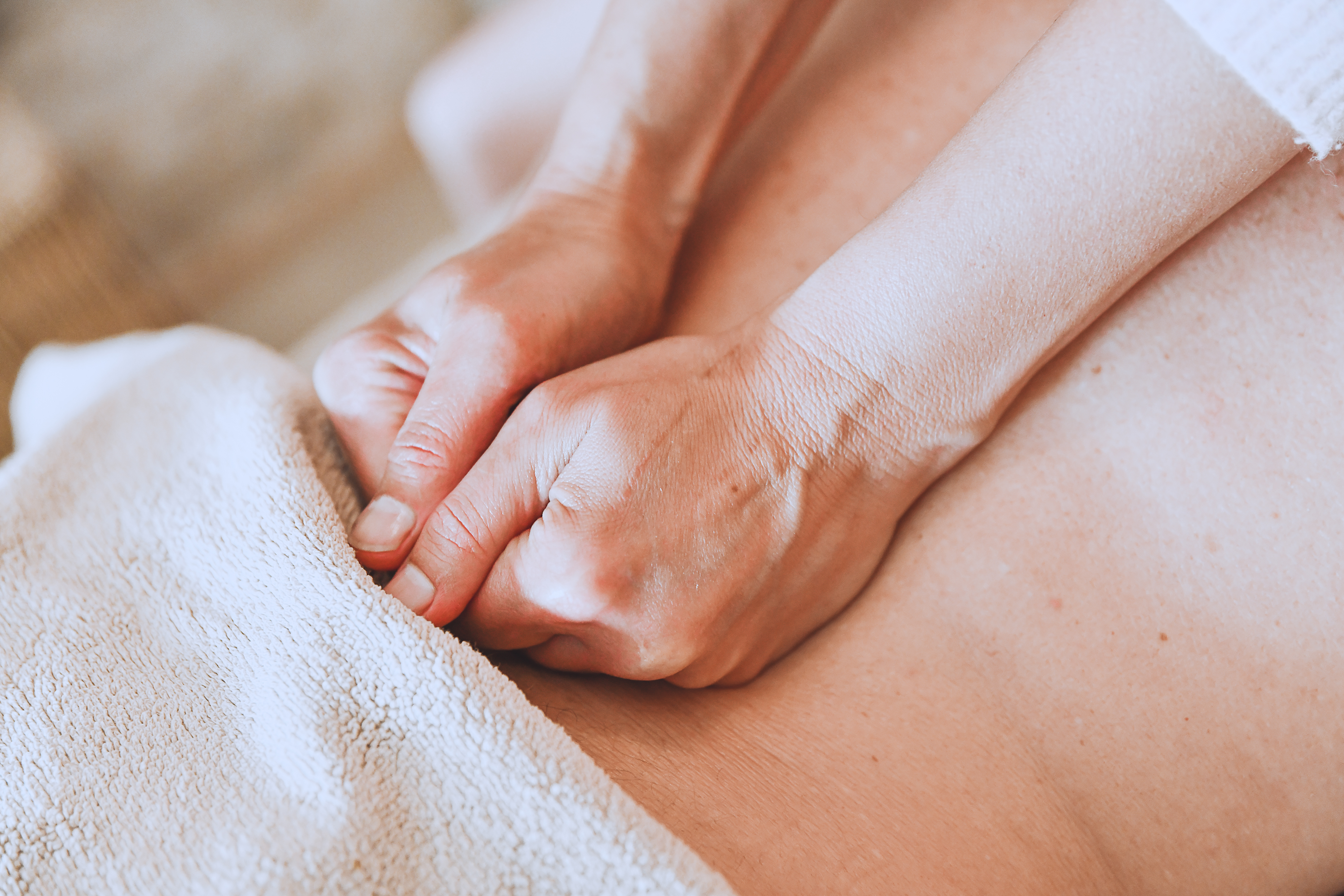 Photo numéro 11 de la galerie de Karine Bouzcri : Masseur bien-être à Villiers-en-Plaine. Prendre RDV