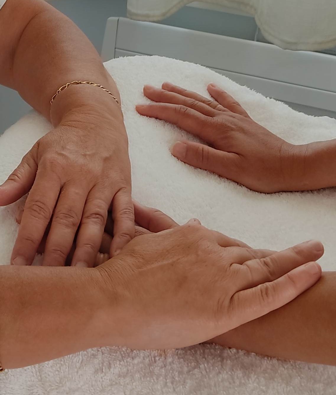 Photo numéro 1 de la galerie de Isabelle Vincent : Masseur bien-être à Les Sables-d'Olonne. Prendre RDV