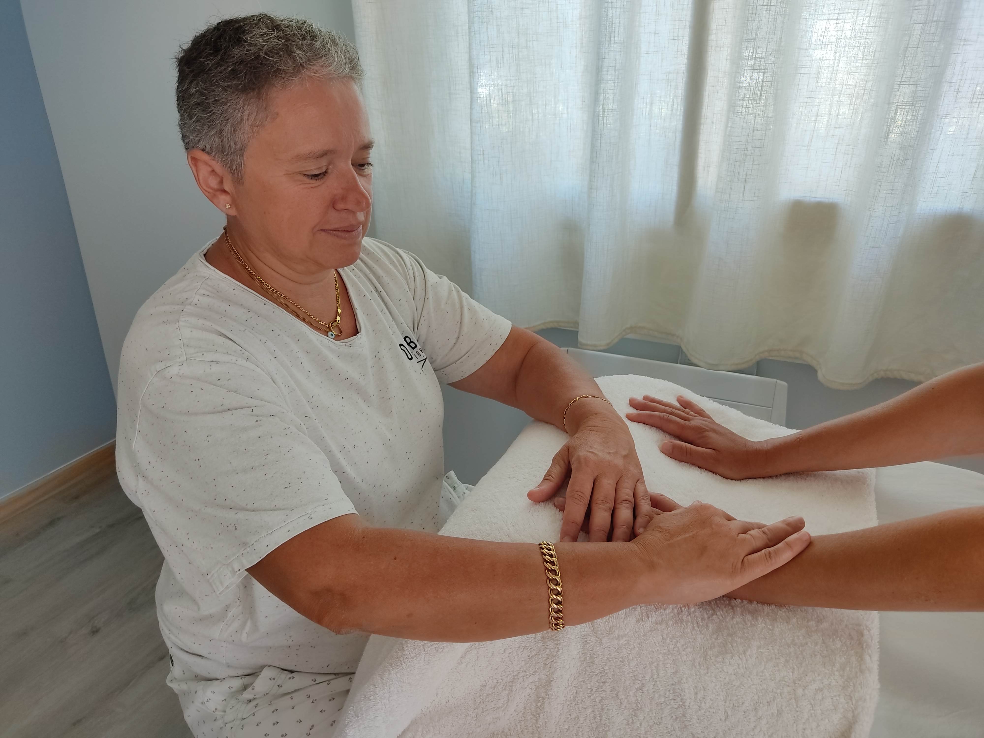 Photo numéro 2 de la galerie de Isabelle Vincent : Masseur bien-être à Les Sables-d'Olonne. Prendre RDV