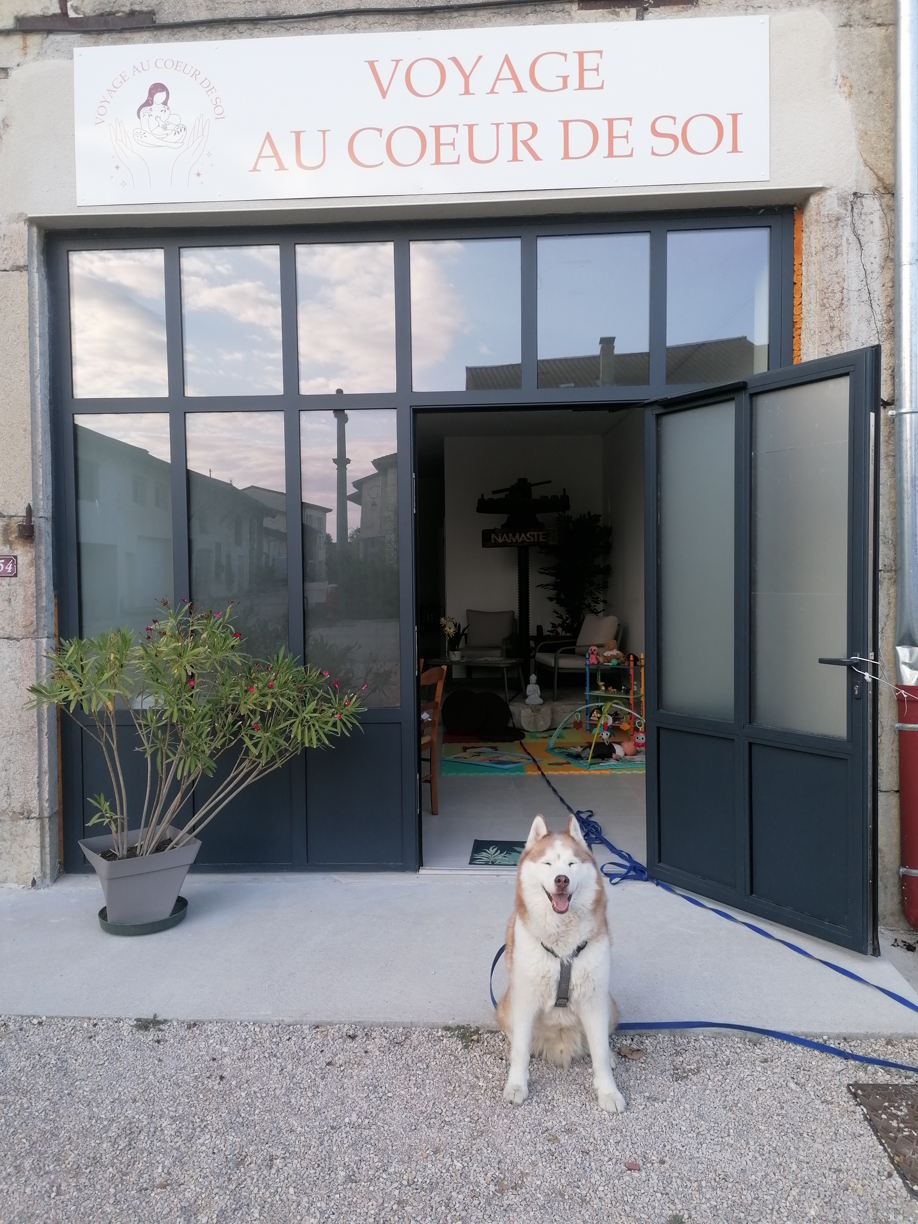 Photo numéro 4 de la galerie de Valérie Laty : Masseur bien-être à Saint-Jean-le-Vieux. Prendre RDV
