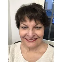  Myriam   Bouzidi  ,  à Lyon