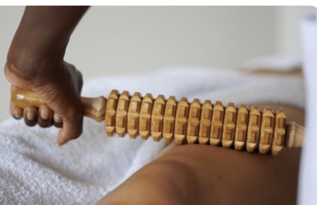 Photo numéro 4 de la galerie de Sophia Abancourt : Masseur bien-être à Vayres-sur-Essonne. Prendre RDV