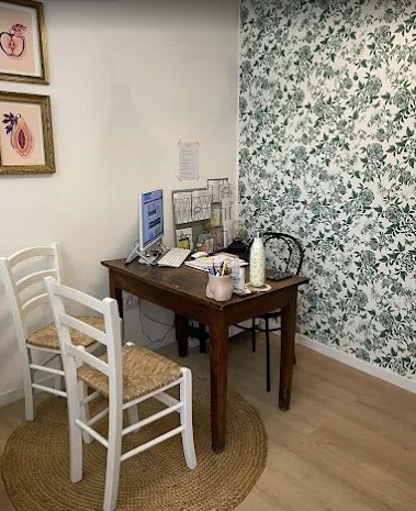 Photo numéro 4 de la galerie de Sara Dechaudat : . Prendre RDV