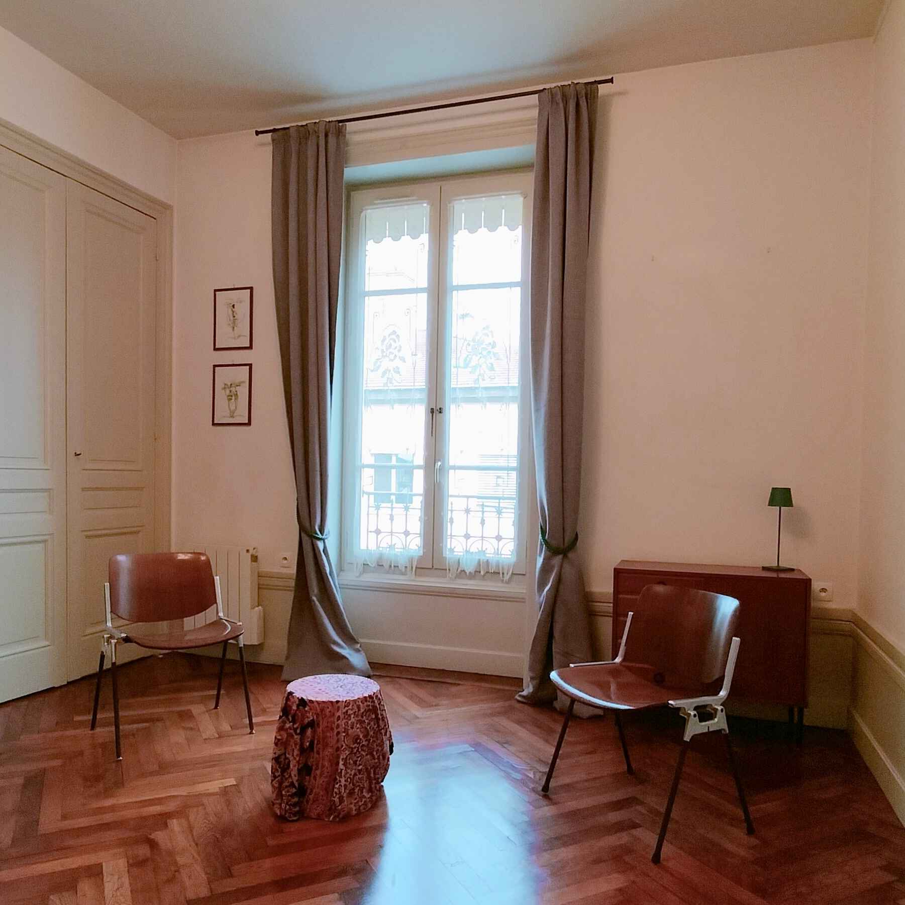 Photo numéro 2 de la galerie de Isabelle Famechon : Sophrologue à Lyon 4e Arrondissement. Prendre RDV