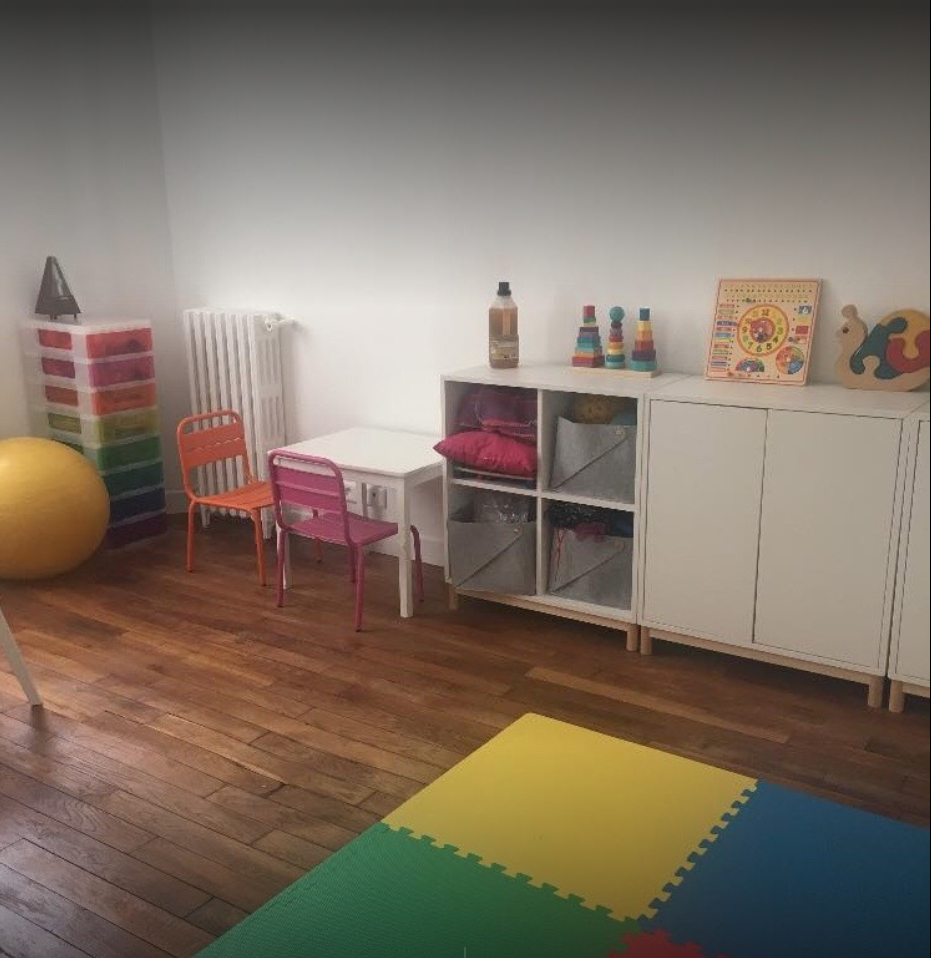 Photo numéro 2 de la galerie de Fouzia Applin : Psychomotricien à Paris 17e Arrondissement. Prendre RDV