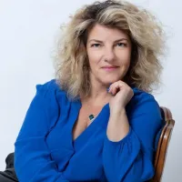  Corinne   Charlat  , Coach de vie  à Clermont-Ferrand 