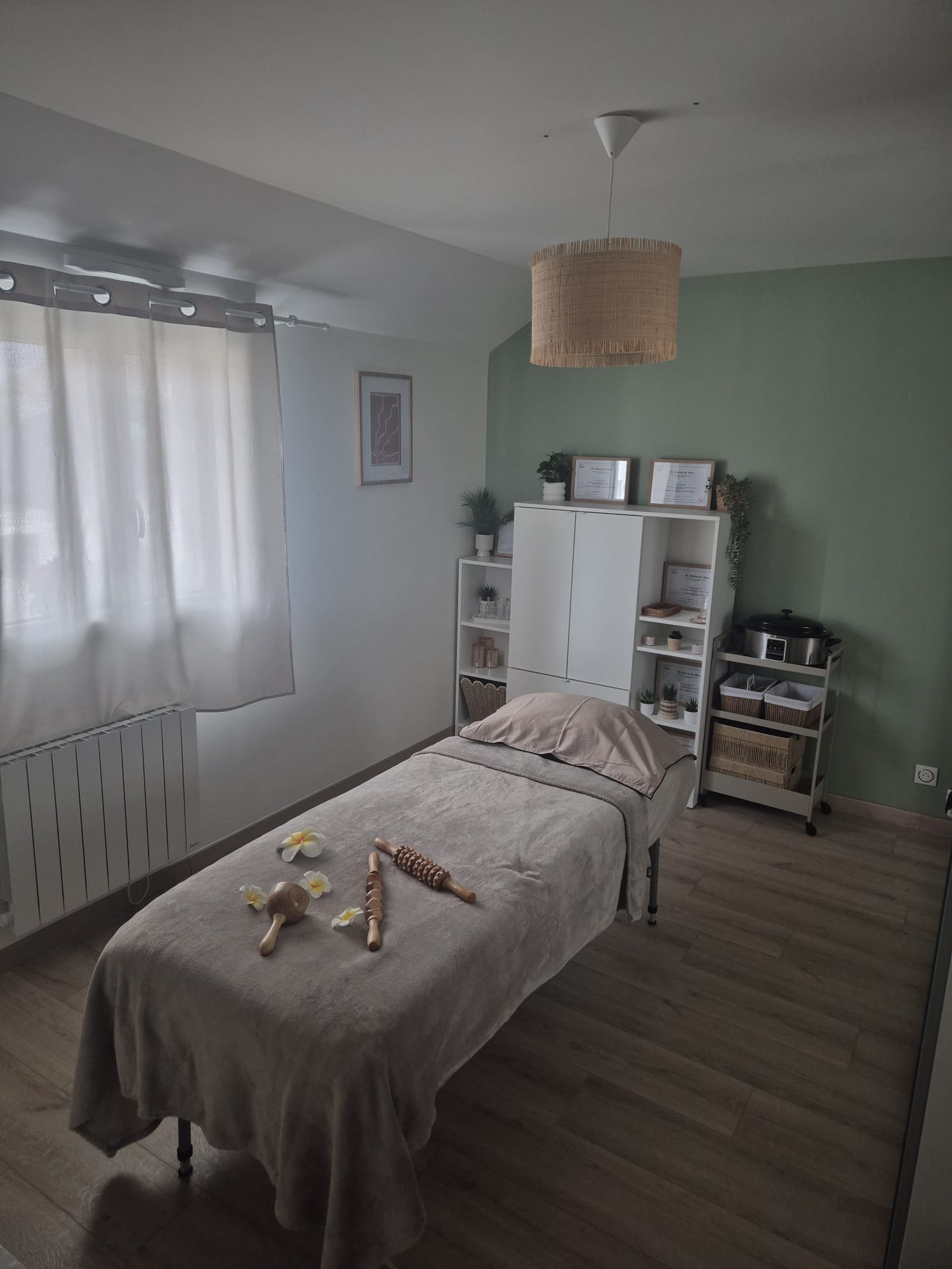 Photo numéro 2 de la galerie de Angelique Caman : Masseur bien-être à Bois-d'Arcy. Prendre RDV