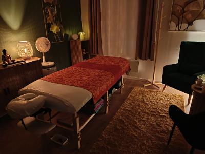 Photo numéro 5 de la galerie de Vanessa Cour Vanézen : Masseur bien-être au Mans. Prendre RDV