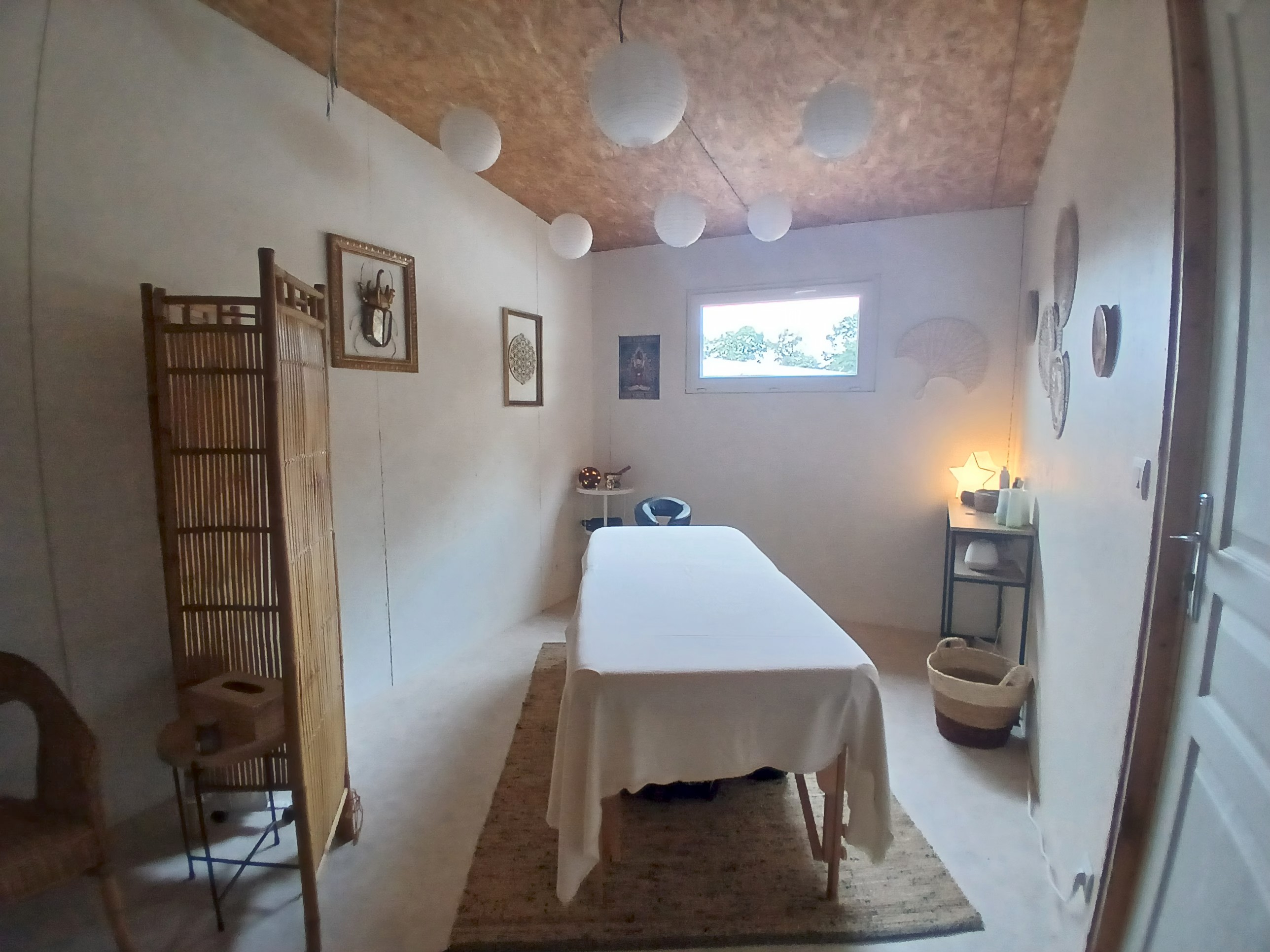 Photo numéro 4 de la galerie de Violaine Delort : Masseur bien-être à Québriac. Prendre RDV