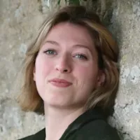 Sarah Bennour, osteopathe à Thiais