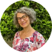  Valérie   Simon   (VAL’ArteSens)  , Art-thérapeute à Lyon