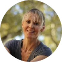 Laure Meneboeuf, masseur-bien-etre à La-londe-les-maures